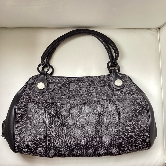 Alexander McQueen Black Large Shoulder Bag - Picture 4 of 15